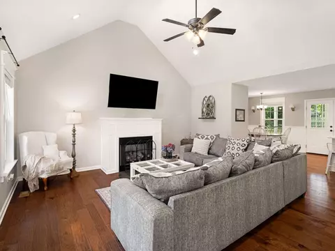 Living - 310 Diane Loop, White Bluff, TN 37187 photo 1 of 4