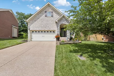 2145 Christina Ct, Hermitage, TN 37076