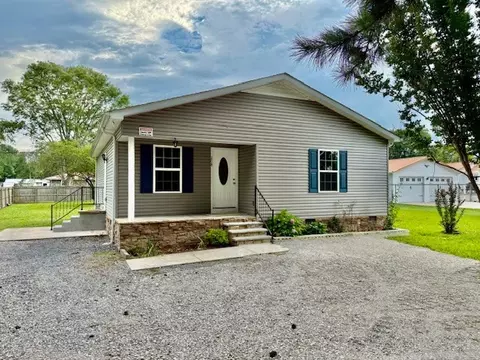 208 Broadrick St, Tullahoma, TN 37388