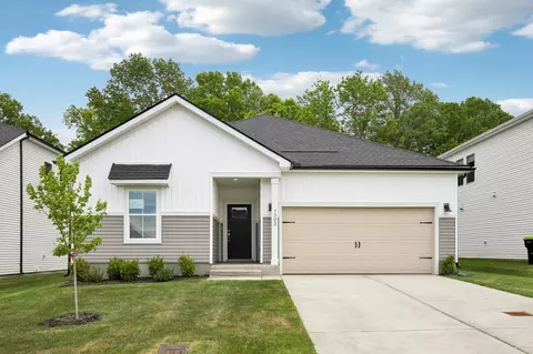 1303 Bluffton Cir, Clarksville, TN 37043