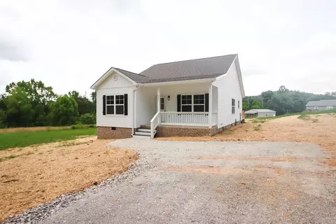 442 Robin Hood N, Doyle, TN 38559