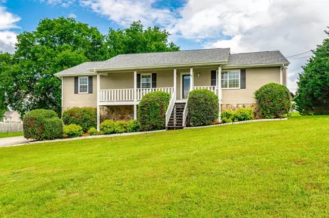 54 Windy Hill Cir, Ringgold, GA 30736