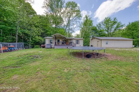 2561 Fairview Rd, Madisonville, TN 37354