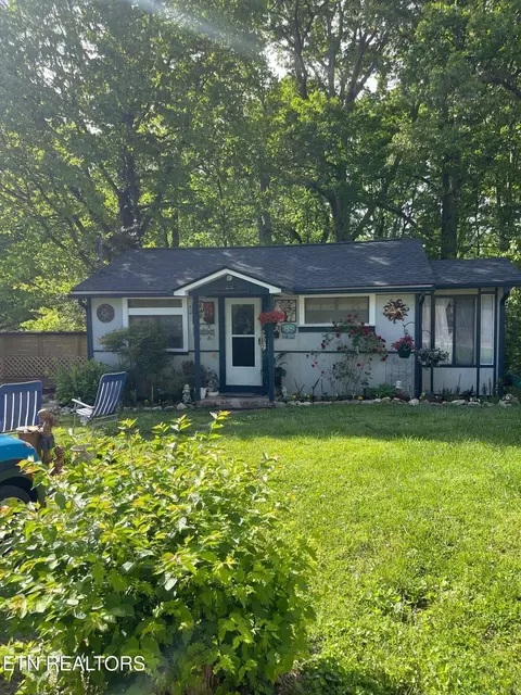 315 E Copeland Dr, Powell, TN 37849