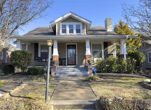 124 E Churchwell Ave, Knoxville, TN 37917