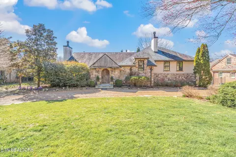 2000 Cherokee Blvd, Knoxville, TN 37919