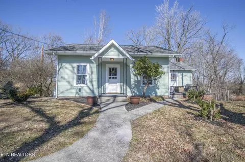 400 Maple St, Clinton, TN 37716