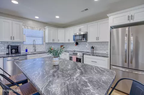 895 N Ridgecrest Rd, Luttrell, TN 37779 photo 11