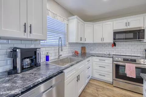 895 N Ridgecrest Rd, Luttrell, TN 37779 photo 12