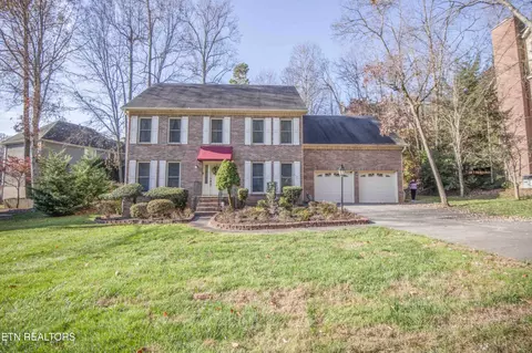 709 Cambridge Cir, Knoxville, TN 37923