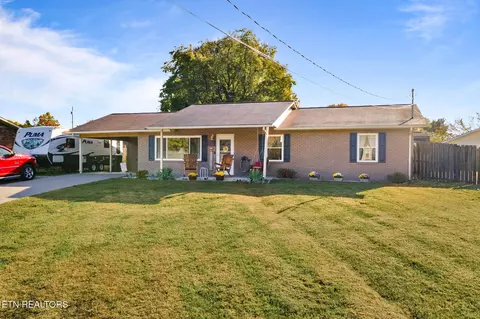205 Rivers Edge Ln, Sevierville, TN 37862