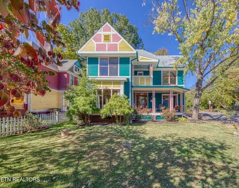 237 Deaderick Ave, Knoxville, TN 37921