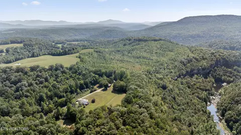 134 Doc Howard Rd, Lancing, TN 37770 photo 4