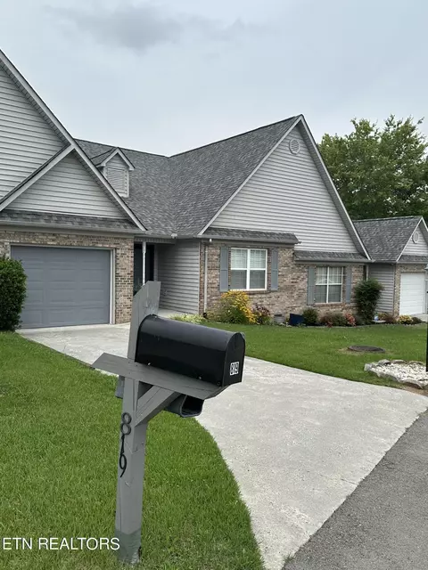 819 Grove Place Ln, Loudon, TN 37774