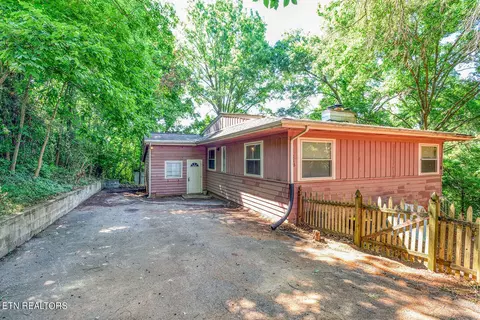 118 Royal Heights Dr, Knoxville, TN 37920