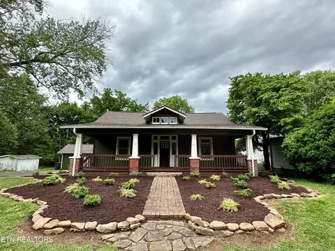 2600 Woodrow Dr, Knoxville, TN 37918