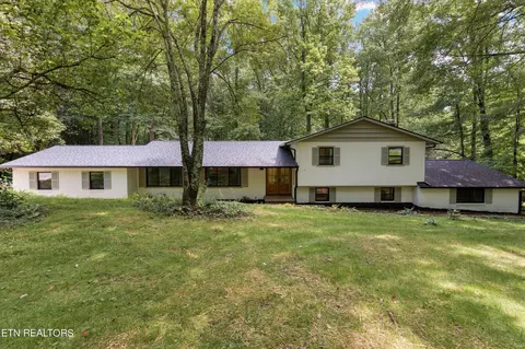 1812 Tanager Ln, Knoxville, TN 37919