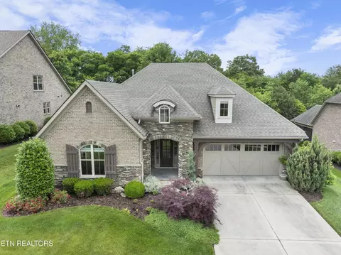 822 Briarstone Ln, Knoxville, TN 37934