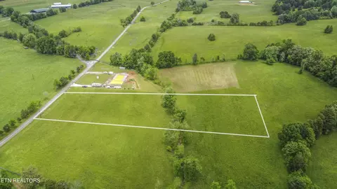 1351 Paint Rock Valley Rd, Philadelphia, TN 37846