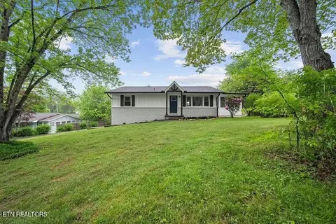 3925 Bud Mcmillan Rd, Knoxville, TN 37924