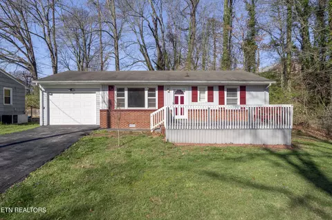2905 Davis St, Knoxville, TN 37920