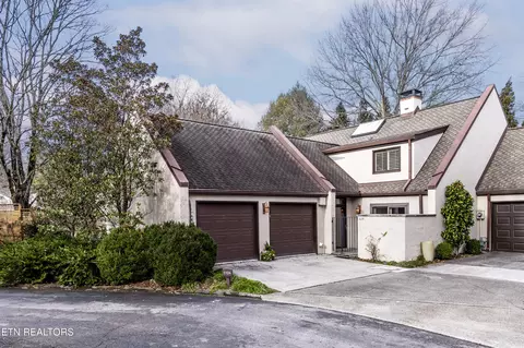 1124 Bordeaux Cir, Knoxville, TN 37919