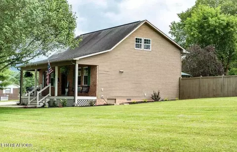 330 Sycamore St, Bean Station, TN 37708