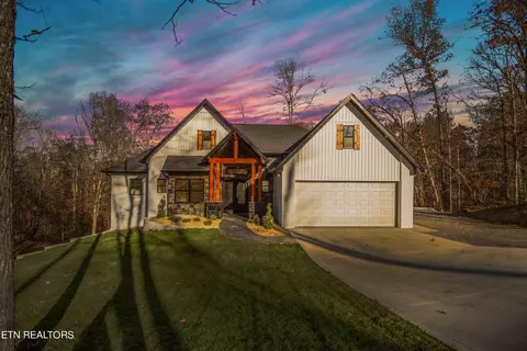 9222 White Lightning Way, Knoxville, TN 37938