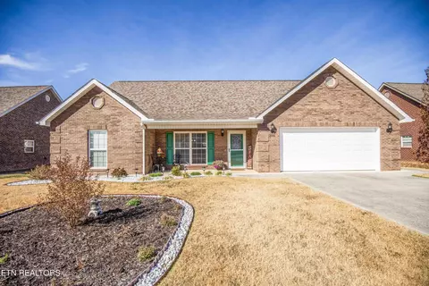 2011 Emma Ln, Maryville, TN 37803