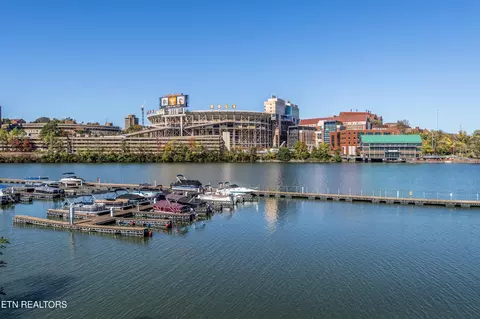 445 W Blount Ave #328, Knoxville, TN 37920