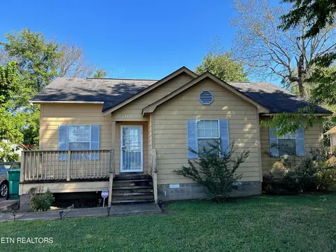 142 Phillips St, Jackson, TN 38301