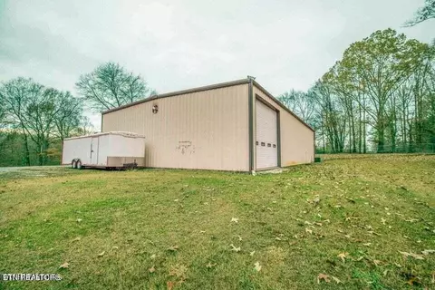 8701 Trout Rd, Mascot, TN 37806