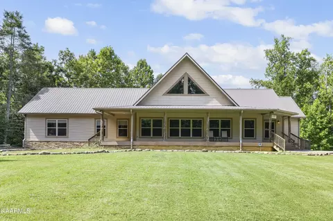2282 Holly Tree Ln, Newport, TN 37821