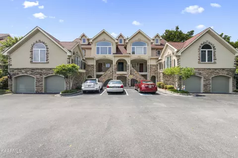 623 River Place Way #A102, Sevierville, TN 37862