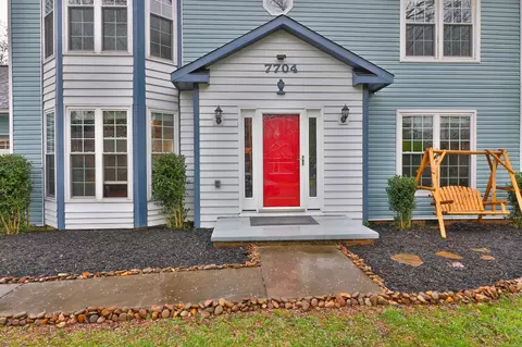 7704 Holcombridge Blvd, Powell, TN 37849 photo 4