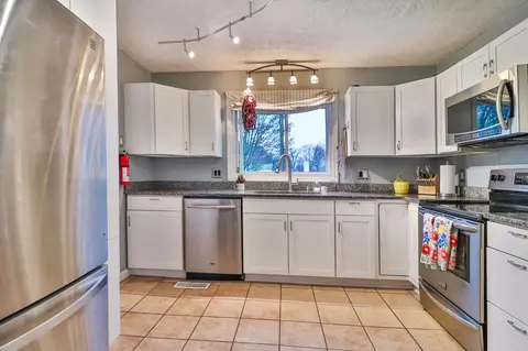 7704 Holcombridge Blvd, Powell, TN 37849 photo 6