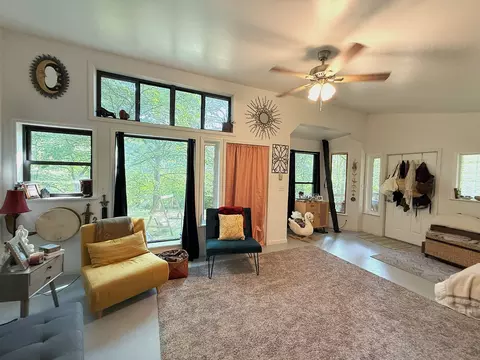 160 Webb Rd Ext, Summertown, TN 38483