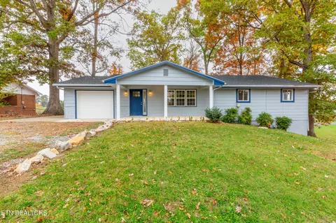 1113 Sunset Cir, Newport, TN 37821