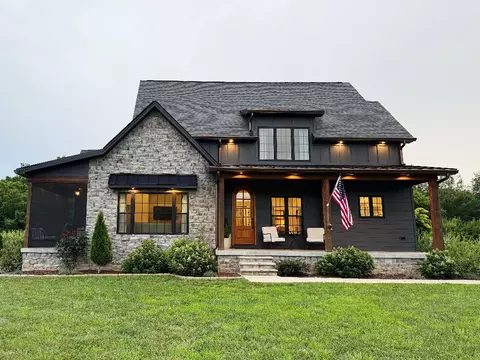 1782 Honey Ln, Estill Springs, TN 37330