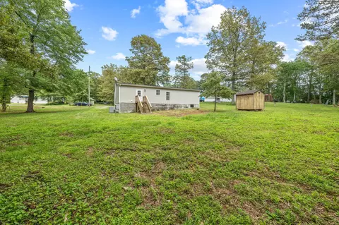 Exterior - 83 Summer Cir, Morrison, TN 37357 photo 2 of 4