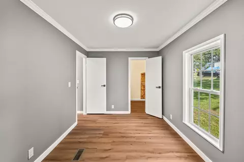 Bedroom - 83 Summer Cir, Morrison, TN 37357 photo 4 of 5