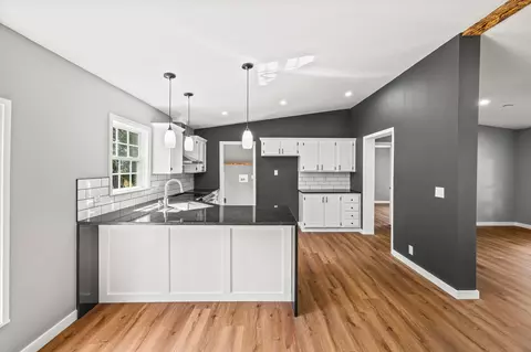 Kitchen - 83 Summer Cir, Morrison, TN 37357 photo 2 of 3