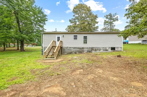 Exterior - 83 Summer Cir, Morrison, TN 37357 photo 3 of 4