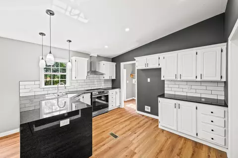 Kitchen - 83 Summer Cir, Morrison, TN 37357 photo 3 of 3