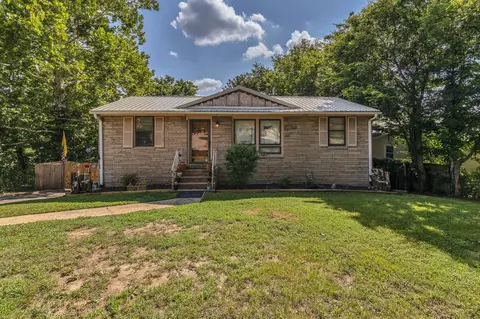 1933 Laurinda Dr, Nashville, TN 37217