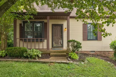 3215 E Lake Dr, Nashville, TN 37214