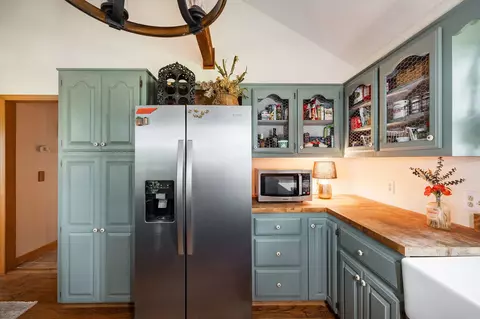 Kitchen - 103 Timberlake Dr, Springfield, TN 37172 photo 6 of 7