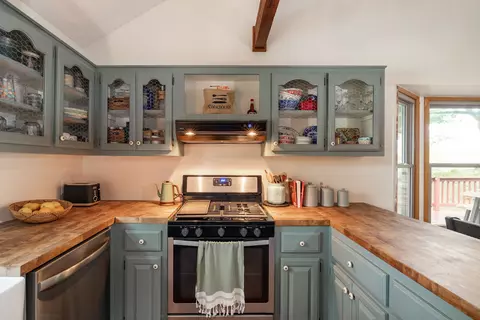 Kitchen - 103 Timberlake Dr, Springfield, TN 37172 photo 5 of 7