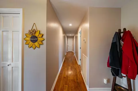 Entry Way - 108 Sam Davis Dr, Springfield, TN 37172 photo 1 of 2