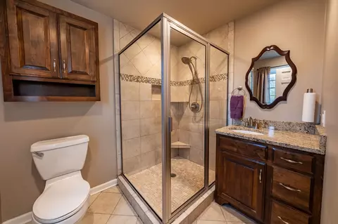 Bath - 108 Sam Davis Dr, Springfield, TN 37172 photo 1 of 4